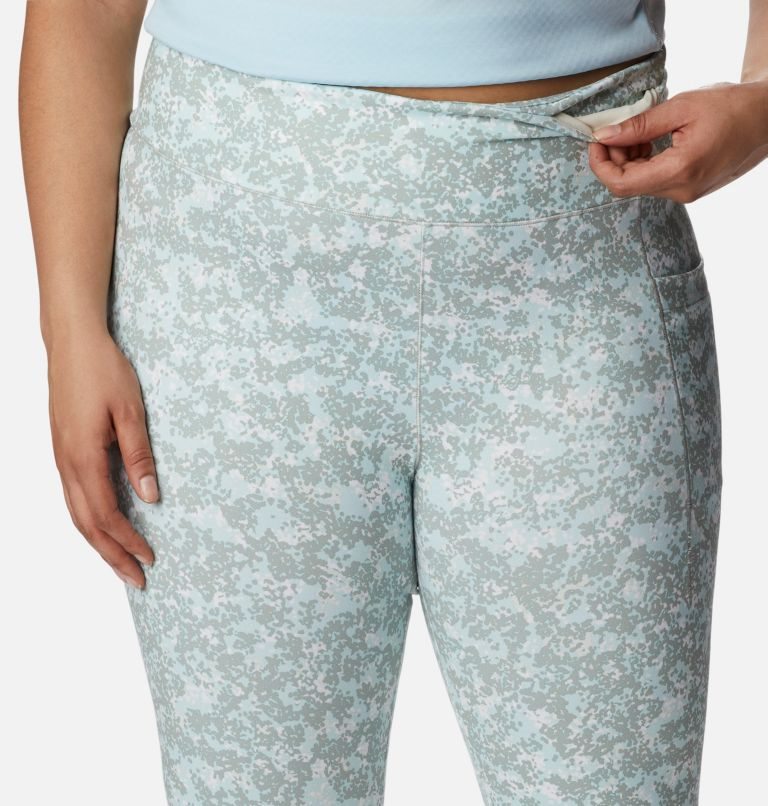 Women's Columbia Weekend Adventure 7/8 Leggings Camo | Plus Size CA-N3145